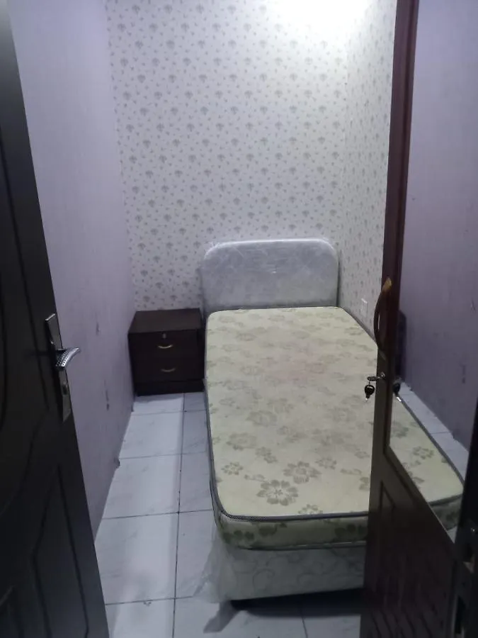 Partition Al Rigga Apartment Dubai